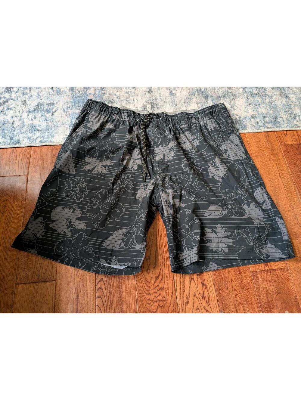Hurley Men's Black Gray Floral Swimsuit Board Shorts Size XXL
